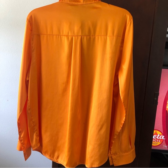 Ladies Orange Blouse 🍊 - Picture 1 of 3